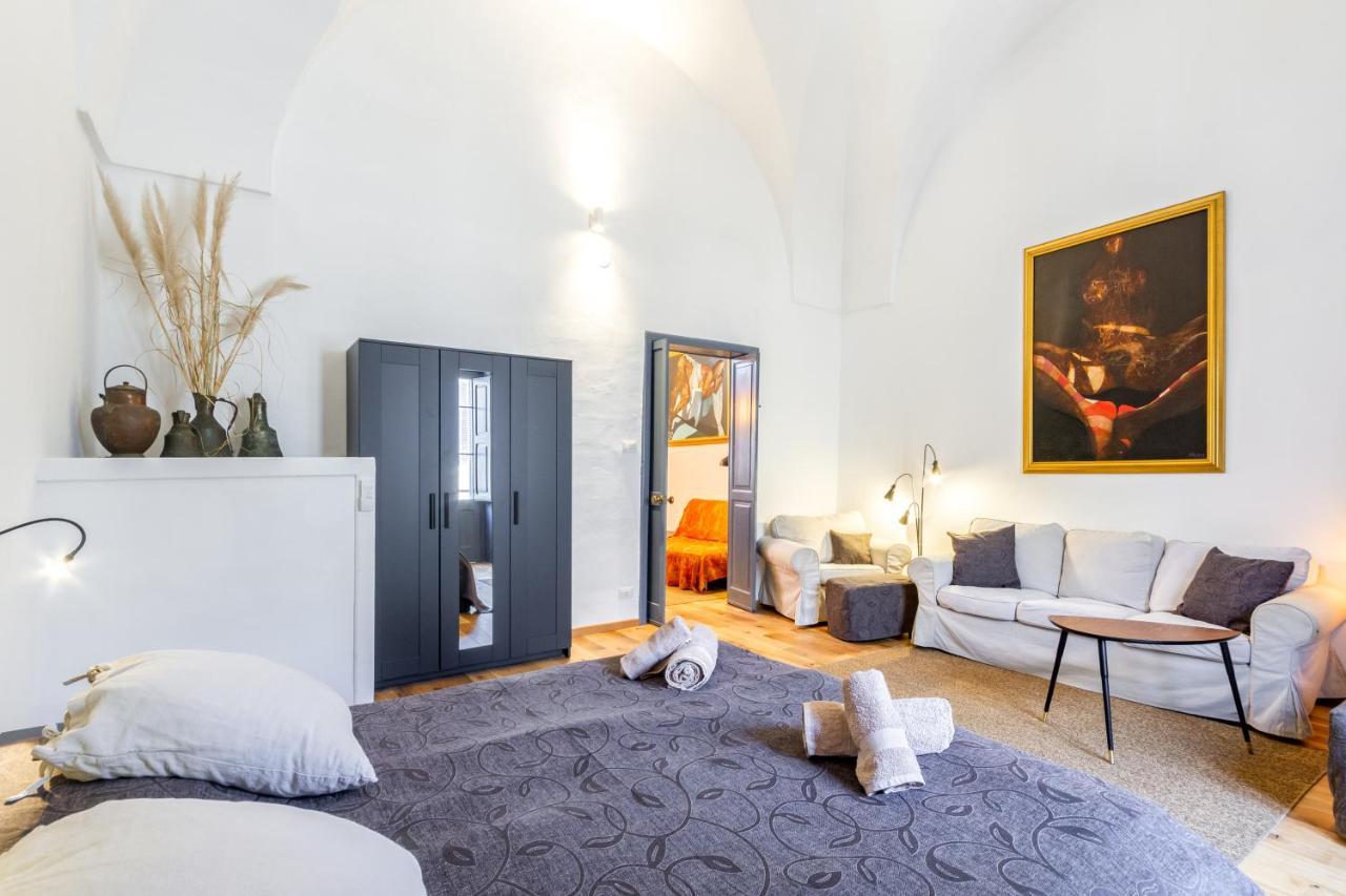Lecce Center Charming Flat With Terrace Διαμέρισμα Εξωτερικό φωτογραφία